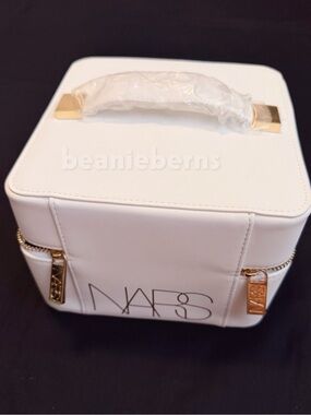 NWOT NARS White Cosmetic Train Case with Gold Logo Zipper Makeup Container